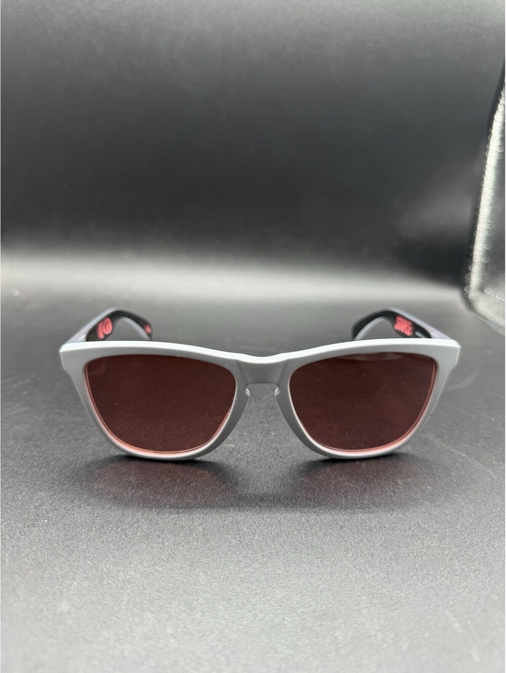Oakley Frogskin Staple Matte Fog/Prizm Dark Golf Lenses  OO9013-K655
